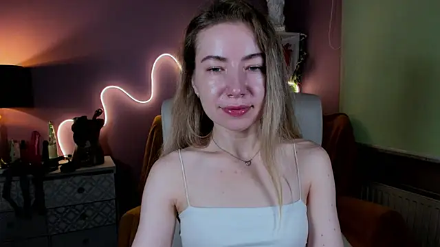 Mia Tasty online show from September 2025 06:45:02 AM