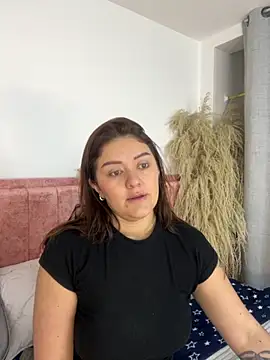 Sofiawilson  online show from October 2025 12:40:02 PM