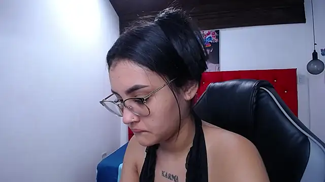 Snapshot of antonella_sweetlittle chatting on December 2025 09:49:01 AM antonella sweetlittle online show from December 2025 09:49:01 AM