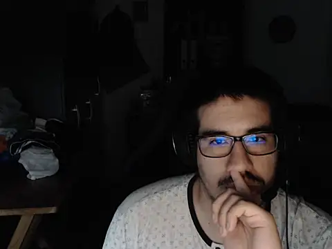 thealfawolf01 online show from December 2024 05:31:01 AM