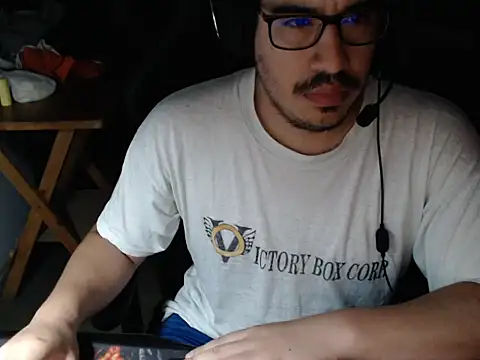 thealfawolf01 online show from January 2025 01:17:01 AM