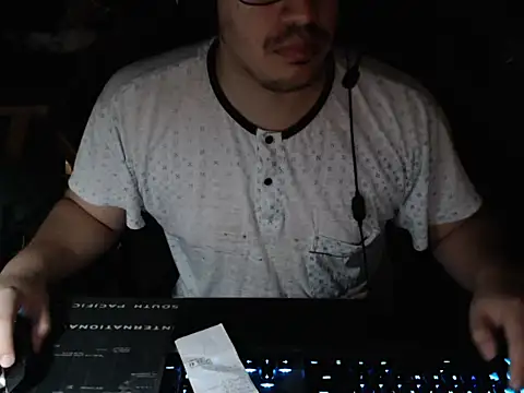 thealfawolf01 online show from May 2026 02:41:02 AM