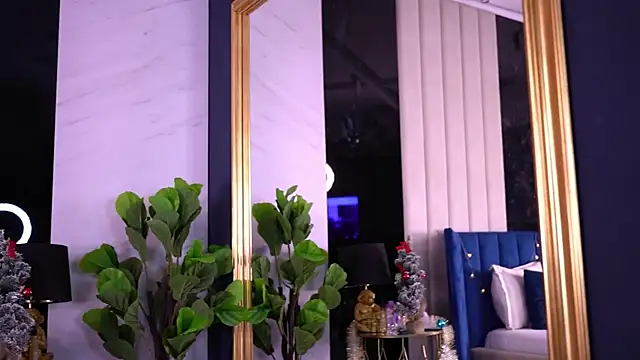 AishaDevoe online show from December 2024 09:52:01 PM