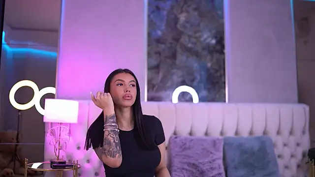 AishaDevoe online show from February 2025 07:42:01 PM