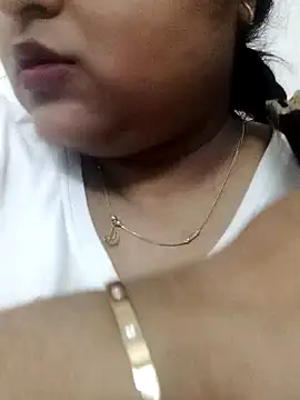 smile pretty online show from January 2025 06:35:01 PM