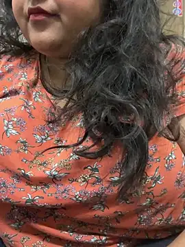 smile pretty online show from February 2025 08:59:01 PM