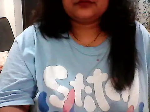 Snapshot of smile_pretty chatting on July 2026 05:39:02 PM smile pretty online show from July 2026 05:39:02 PM