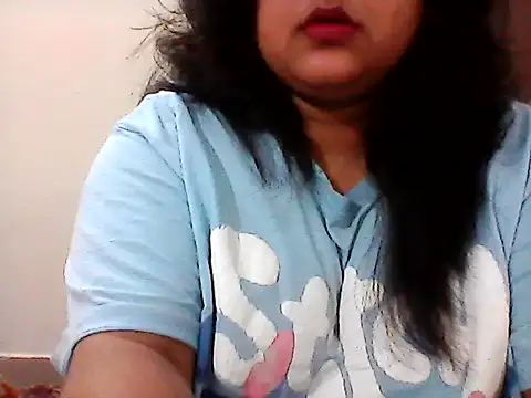 Snapshot of smile_pretty chatting on July 2026 04:53:01 PM smile pretty online show from July 2026 04:53:01 PM