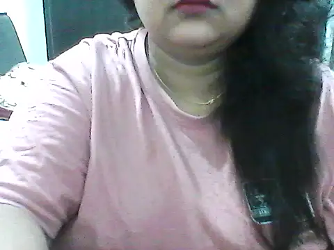 Snapshot of smile_pretty chatting on July 2026 05:33:02 PM smile pretty online show from July 2026 05:33:02 PM
