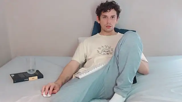 Elio555 online show from February 2025 04:27:01 AM