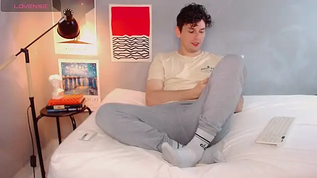 Elio555 online show from October 2025 01:23:02 PM