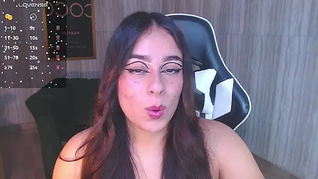 Snapshot of Georgina_1t chatting on March 2025 04:57:02 AM Georgina 1t online show from March 2025 04:57:02 AM