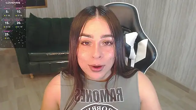 Snapshot of Georgina_1t chatting on March 2025 12:32:02 PM Georgina 1t online show from March 2025 12:32:02 PM