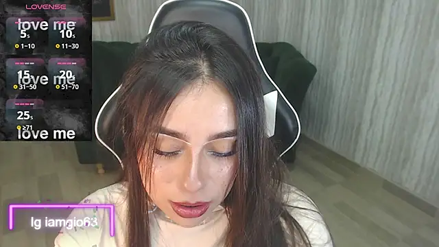 Snapshot of Georgina_1t chatting on March 2025 11:53:01 AM Georgina 1t online show from March 2025 11:53:01 AM