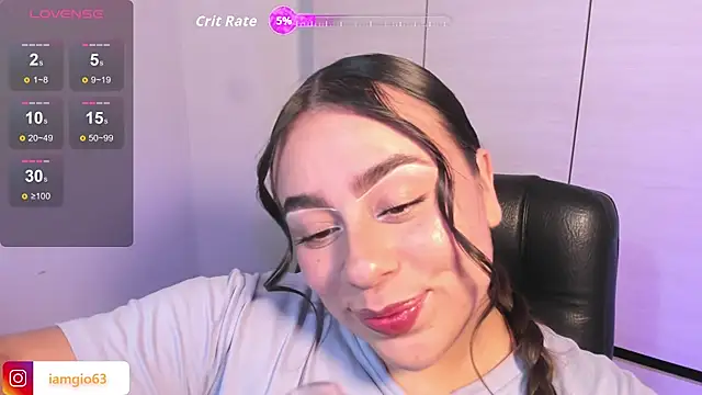 Snapshot of Georgina_1t chatting on October 2025 03:06:02 AM Georgina 1t online show from October 2025 03:06:02 AM