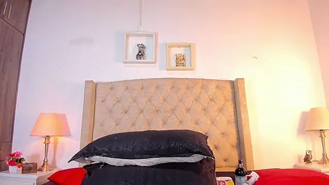 Snapshot of allisson_m chatting on October 2025 12:13:02 PM allisson m online show from October 2025 12:13:02 PM