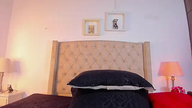 Snapshot of allisson_m chatting on November 2025 12:05:02 PM allisson m online show from November 2025 12:05:02 PM