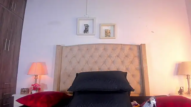 Snapshot of allisson_m chatting on December 2025 12:12:02 PM allisson m online show from December 2025 12:12:02 PM