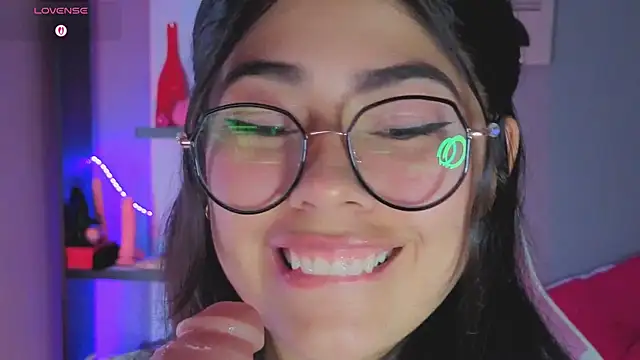 LoaLuxury online show from February 2026 05:22:02 PM