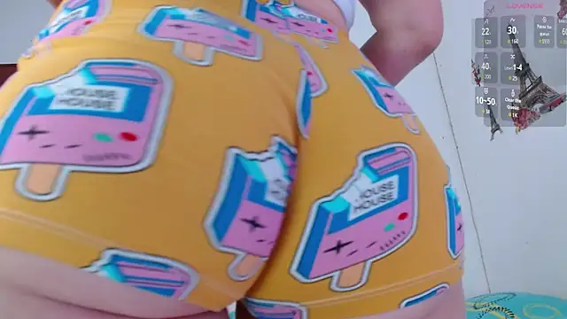 Emelyross  online show from March 2026 01:00:01 PM