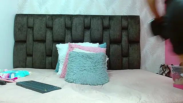 JuanitaDelMar online show from February 2025 10:19:01 AM