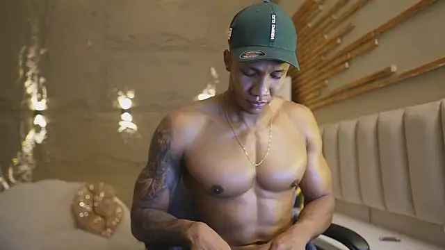 Snapshot of Logan_Varela chatting on March 2026 02:56:01 PM Logan Varela online show from March 2026 02:56:01 PM