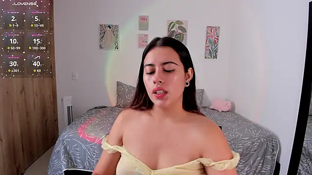 Agatha Vixen online show from November 2025 02:55:02 PM