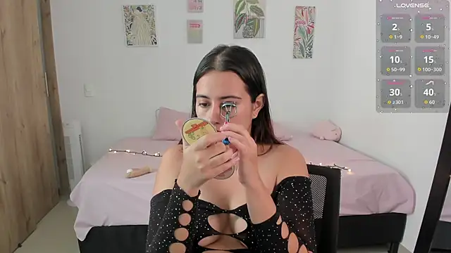 Agatha Vixen online show from January 2026 03:05:01 PM