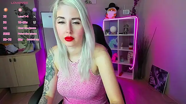 Snapshot of Mermaid_N chatting on May 2026 01:32:02 AM Mermaid N online show from May 2026 01:32:02 AM