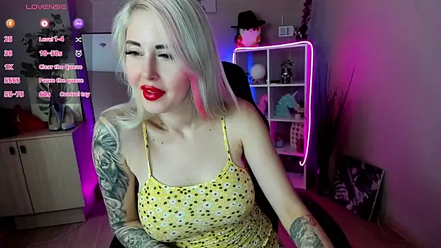 Snapshot of Mermaid_N chatting on May 2026 01:33:01 AM Mermaid N online show from May 2026 01:33:01 AM