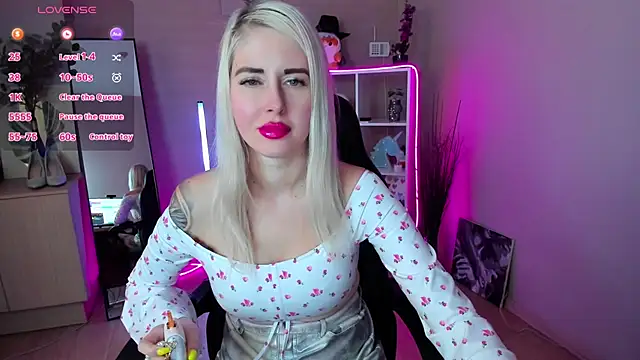Snapshot of Mermaid_N chatting on May 2026 01:34:01 AM Mermaid N online show from May 2026 01:34:01 AM