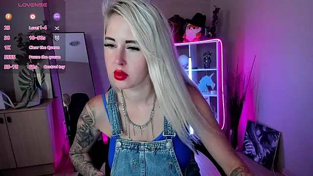 Snapshot of Mermaid_N chatting on June 2026 01:36:02 AM Mermaid N online show from June 2026 01:36:02 AM