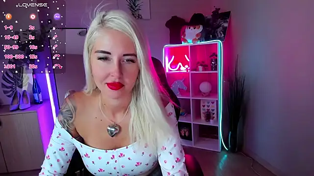Snapshot of Mermaid_N chatting on July 2026 01:43:02 AM Mermaid N online show from July 2026 01:43:02 AM