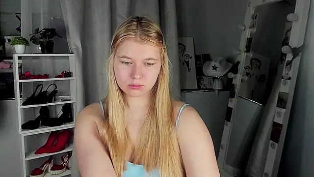 Rebecca Kelly online show from November 2025 02:32:02 AM