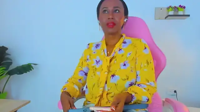 alexajhonson1012 online show from February 2026 06:45:01 PM