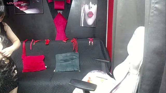 Snapshot of sailor_moon07 chatting on January 2025 11:07:01 PM sailor moon07 online show from January 2025 11:07:01 PM