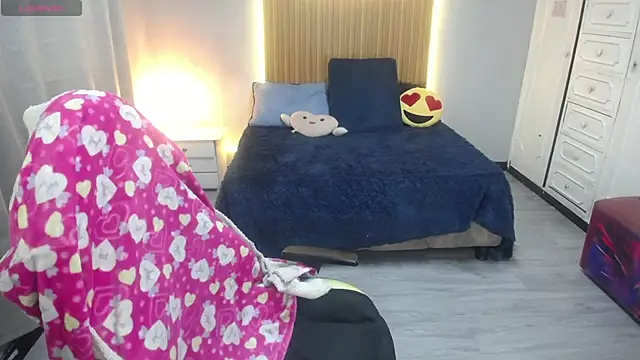 Snapshot of sailor_moon07 chatting on June 2026 05:54:01 AM sailor moon07 online show from June 2026 05:54:01 AM
