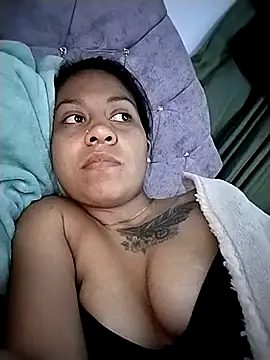 Snapshot of Tiphanydirty3 chatting on April 2026 02:27:02 AM Tiphanydirty3 online show from April 2026 02:27:02 AM