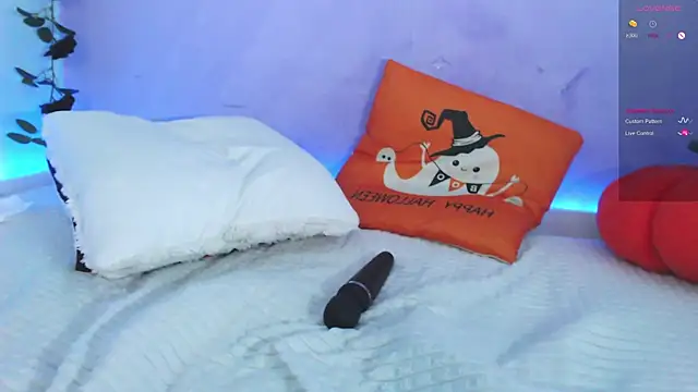 Scarlettsrorm online show from October 2025 05:39:02 AM