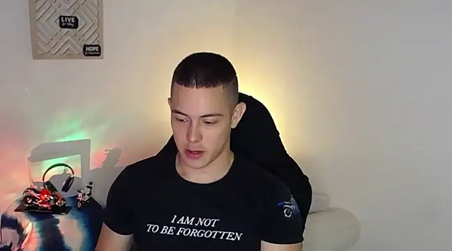 Snapshot of Alan_hadid1 chatting on January 2025 07:31:01 PM Alan hadid1 online show from January 2025 07:31:01 PM