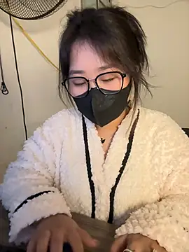 Snapshot of Jenni_nana chatting on December 2024 04:34:01 AM Jenni nana online show from December 2024 04:34:01 AM