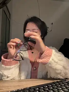 Snapshot of Jenni_nana chatting on December 2024 10:27:01 AM Jenni nana online show from December 2024 10:27:01 AM