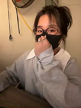 Snapshot of Jenni_nana chatting on December 2024 10:58:02 AM Jenni nana online show from December 2024 10:58:02 AM