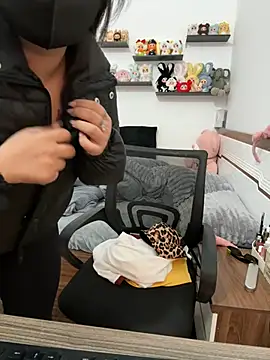 Snapshot of Jenni_nana chatting on March 2025 06:21:02 AM Jenni nana online show from March 2025 06:21:02 AM