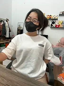 Snapshot of Jenni_nana chatting on March 2025 10:39:02 AM Jenni nana online show from March 2025 10:39:02 AM