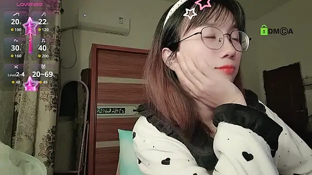 Lili 666 online show from November 2025 05:13:02 PM