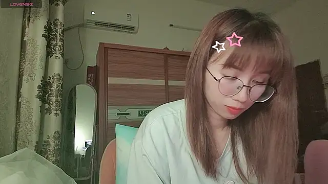 Lili 666 online show from April 2026 03:26:02 PM