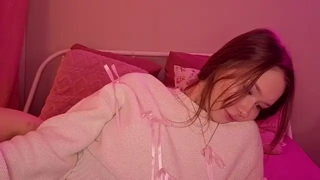 Snapshot of KateVon chatting on November 2025 10:46:02 AM KateVon online show from November 2025 10:46:02 AM