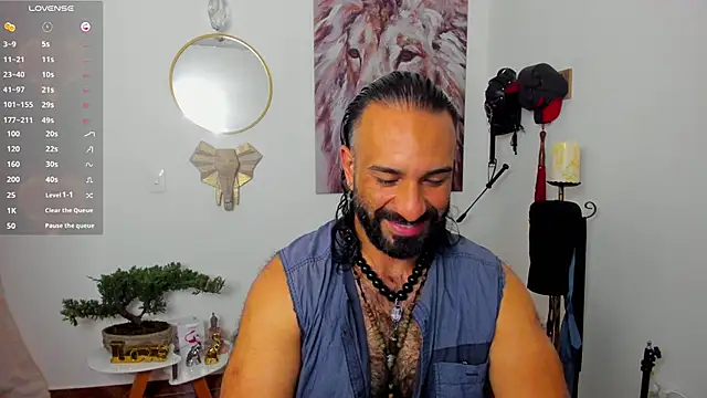 mr maik online show from December 2024 11:44:02 AM