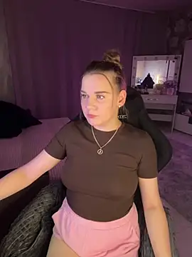 Lexi noah online show from October 2025 09:13:01 PM